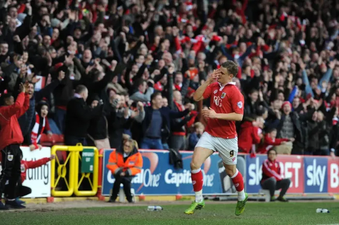 Framed Print : Matt Smith's Euphoric Goal Celebration: Bristol City vs. Sheffield United (February 14, 2015) Framed Print : Matt Smith's Euphoric Goal Celebration: Bristol City vs. Sheffield United (February 14, 2015)