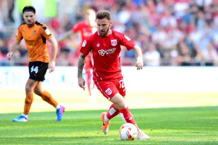 Framed Print : Matt Taylor in Action: Bristol City vs. Wolverhampton Wanderers, Sky Bet Championship (April 8, 2017) - Ashton Gate