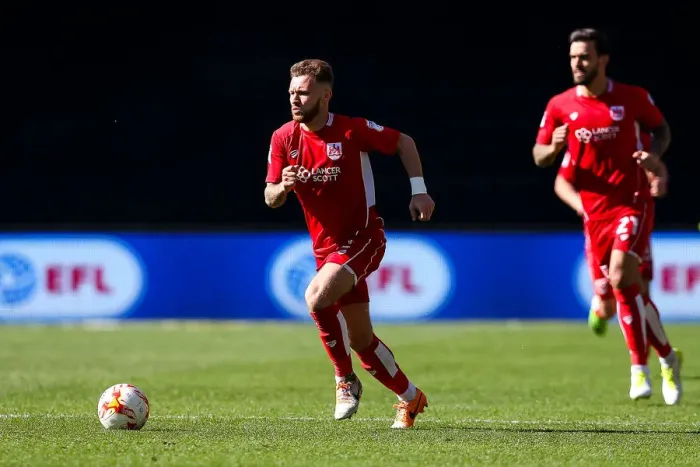Framed Print : Matt Taylor: In Action for Bristol City vs Barnsley, Sky Bet Championship (April 2017) Framed Print : Matt Taylor: In Action for Bristol City vs Barnsley, Sky Bet Championship (April 2017)
