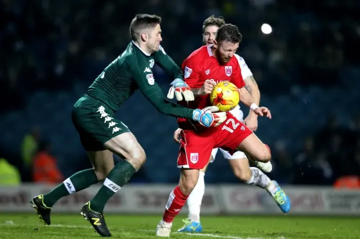 Framed Print : Matty Taylor Beats Robert Green to the Ball: Leeds United vs. Bristol City, Sky Bet Championship (February 14, 2017) Framed Print : Matty Taylor Beats Robert Green to the Ball: Leeds United vs. Bristol City, Sky Bet Championship (February 14, 2017)