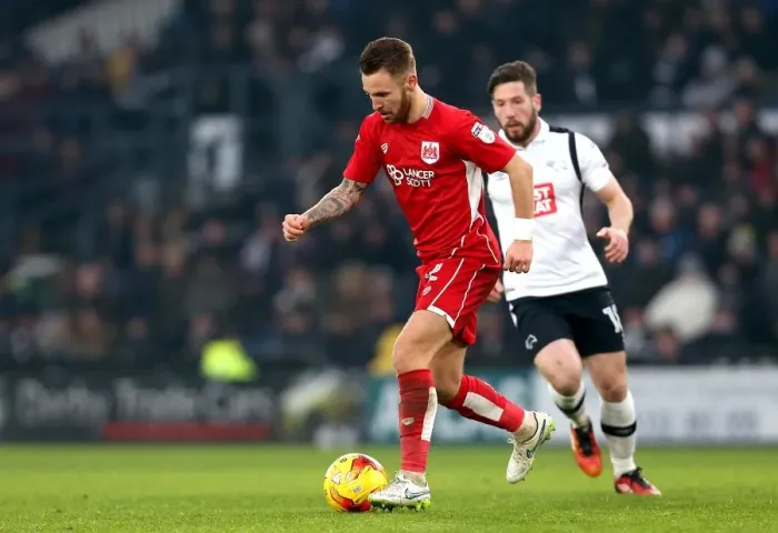 Framed Print : Matty Taylor Charges Forward: Derby County vs. Bristol City, 11 / 02 / 2017 Framed Print : Matty Taylor Charges Forward: Derby County vs. Bristol City, 11 / 02 / 2017