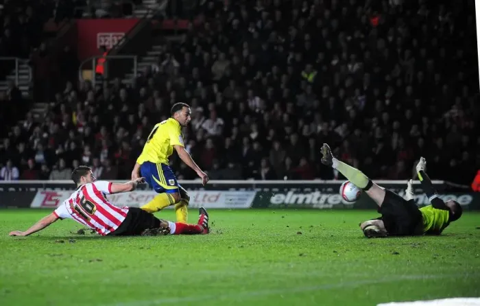 Framed Print : Maynard's Saved Shot: Pearson Scores the Rebound for Bristol City against Southampton (30 / 12 / 2011) Framed Print : Maynard's Saved Shot: Pearson Scores the Rebound for Bristol City against Southampton (30 / 12 / 2011)