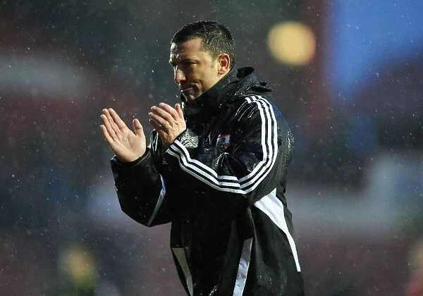 McInnes and Bristol City Face Off Against Leeds United in Championship Showdown at Ashton Gate, 2011
