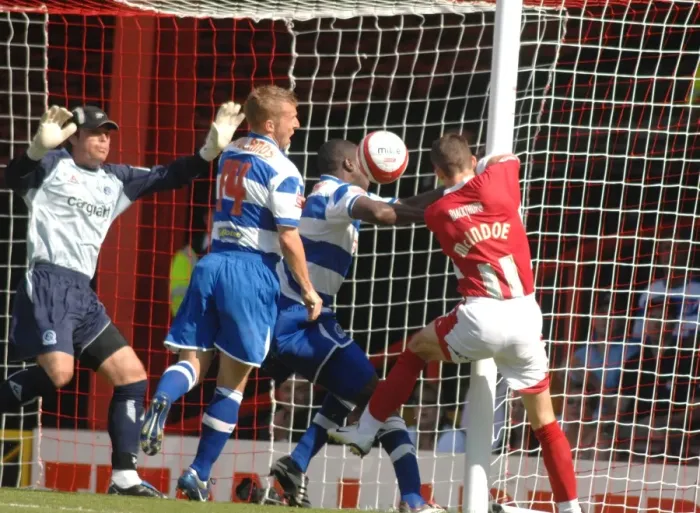 Framed Print : Michael McIndoe in Action for Bristol City Against QPR Framed Print : Michael McIndoe in Action for Bristol City Against QPR
