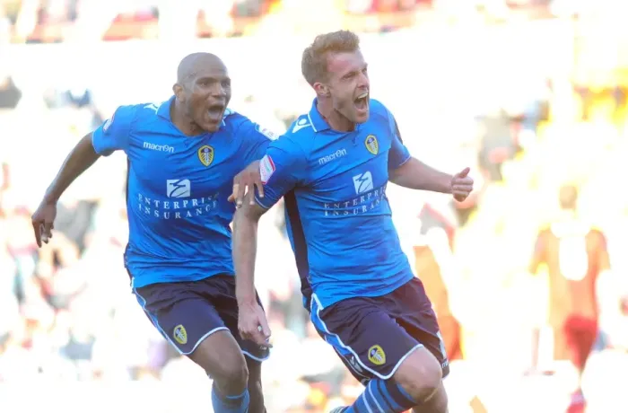 Framed Print : Michael Tonge's Stunning Goal: Bristol City vs Leeds United, Championship Football, Ashton Gate Stadium (September 2012) Framed Print : Michael Tonge's Stunning Goal: Bristol City vs Leeds United, Championship Football, Ashton Gate Stadium (September 2012)