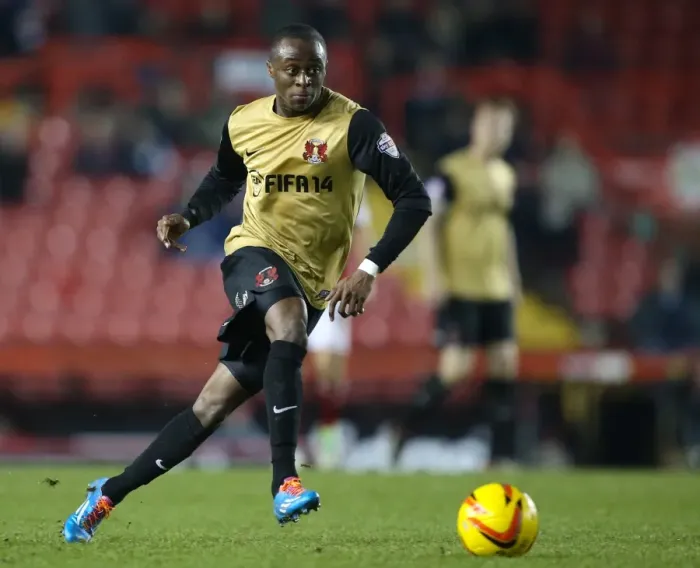 Framed Print : Moses Odubajo in Action: Bristol City vs Leyton Orient, November 2013 Framed Print : Moses Odubajo in Action: Bristol City vs Leyton Orient, November 2013