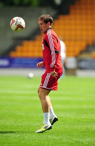 Neil Kilkenny in Action for Bristol City against St Johnstone at McDiarmid Park (2012)