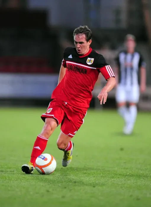 Framed Print : Neil Kilkenny in Action: Bristol City vs Dunfermline Athletic, 2012 Framed Print : Neil Kilkenny in Action: Bristol City vs Dunfermline Athletic, 2012