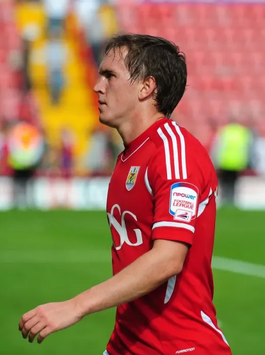Framed Print : Neil Kilkenny in Action: Bristol City vs Ipswich Town, Championship 2011 - Ashton Gate Stadium Framed Print : Neil Kilkenny in Action: Bristol City vs Ipswich Town, Championship 2011 - Ashton Gate Stadium