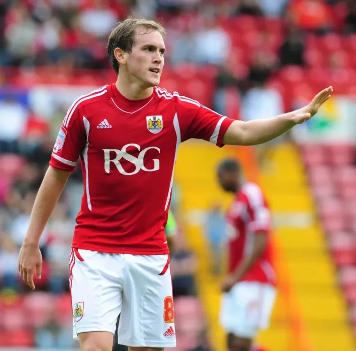 Framed Print : Neil Kilkenny in Championship Action: Bristol City vs Brighton (Sept. 10, 2011) - Ashton Gate Stadium
