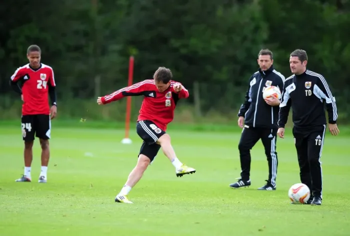 Framed Print : Neil Kilkenny in Focus: Training with Bristol City FC, September 2012