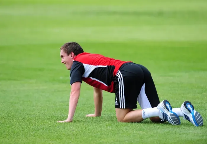 Framed Print : Neil Kilkenny's Unwavering Focus: Pre-Season Training with Bristol City Framed Print : Neil Kilkenny's Unwavering Focus: Pre-Season Training with Bristol City