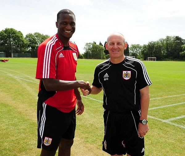 New Signing Kalifa Cisse Meets Manager Steve Coppell at Bristol City's Pre-Season Training