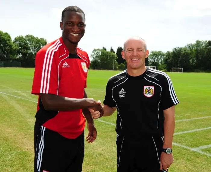 Framed Print : New Signing Kalifa Cisse Welcomes Manager Steve Coppell at Bristol City's Pre-Season Training Framed Print : New Signing Kalifa Cisse Welcomes Manager Steve Coppell at Bristol City's Pre-Season Training