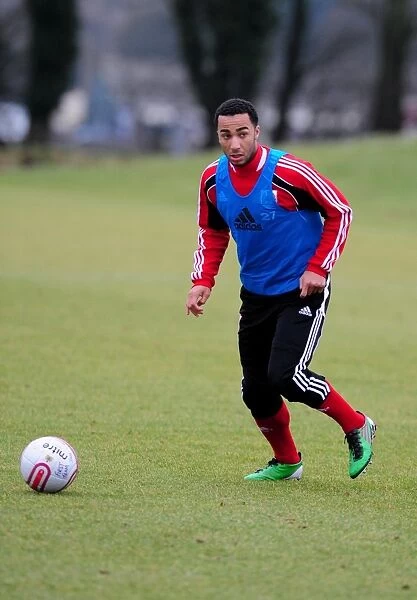Nicky Maynard in Action for Bristol City: Resilient Striker Shines in the Reserves Against Southampton
