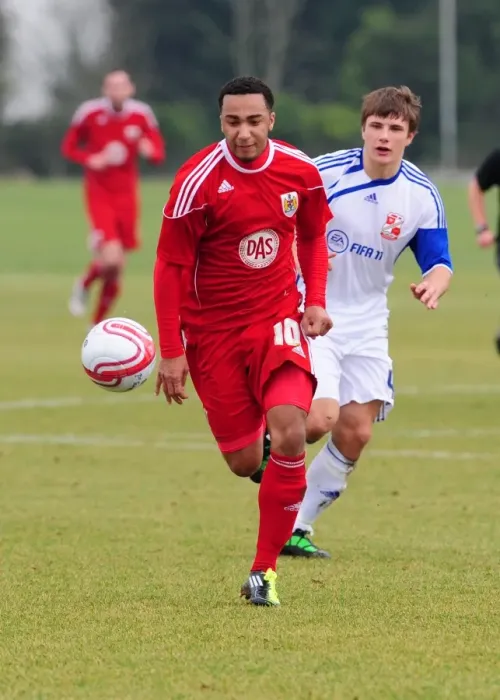 Framed Print : Nicky Maynard in Action: Bristol City vs Swindon Reserves Framed Print : Nicky Maynard in Action: Bristol City vs Swindon Reserves