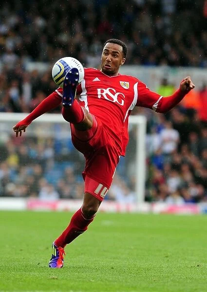 Nicky Maynard of Bristol City Faces Off Against Leeds United in the League Cup, 16th September 2011