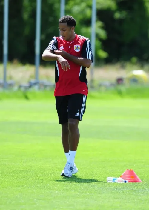 Framed Print : Nicky Maynard of Bristol City in Pre-Season Training Framed Print : Nicky Maynard of Bristol City in Pre-Season Training