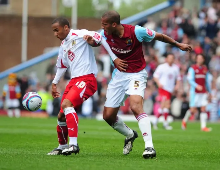 Framed Print : Nicky Maynard and Clarke Carlisle: A Rivalry Unfolding on the Pitch - Burnley vs. Bristol City Framed Print : Nicky Maynard and Clarke Carlisle: A Rivalry Unfolding on the Pitch - Burnley vs. Bristol City