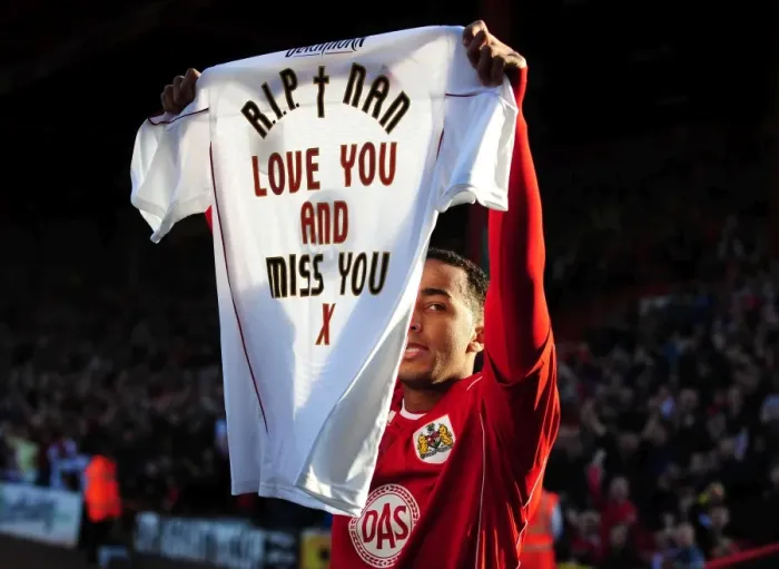 Framed Print : Nicky Maynard Honors Late Nan with Emotional Goal Celebration: Bristol City vs Burnley, Championship 2011