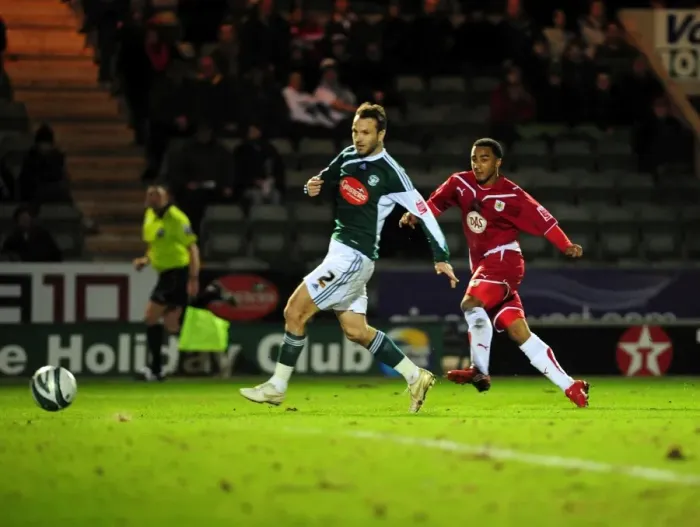 Framed Print : Nicky Maynard Scores Brace: Plymouth Argyle vs. Bristol City, Championship 2010 Framed Print : Nicky Maynard Scores Brace: Plymouth Argyle vs. Bristol City, Championship 2010