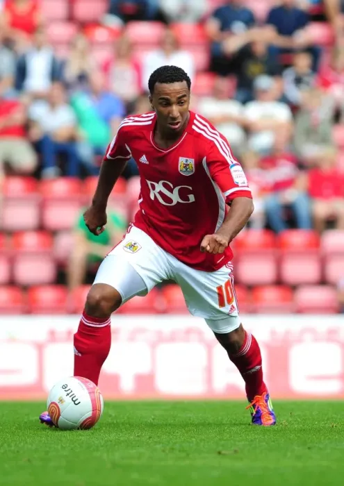 Framed Print : Nicky Maynard Scores for Bristol City Against Ipswich Town in Championship Match at Ashton Gate Stadium (06 / 08 / 2011) Framed Print : Nicky Maynard Scores for Bristol City Against Ipswich Town in Championship Match at Ashton Gate Stadium (06 / 08 / 2011)
