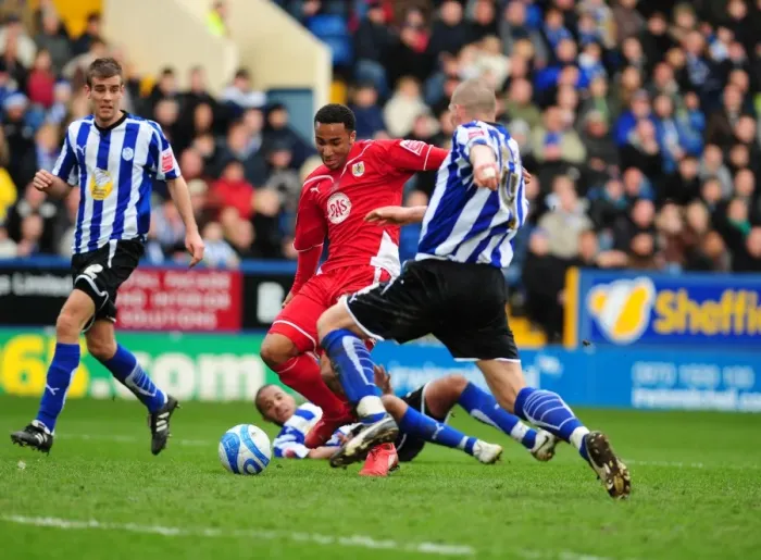 Framed Print : Nicky Maynard Scores the Championship-Winning Goal for Bristol City against Sheffield Wednesday, April 2010 Framed Print : Nicky Maynard Scores the Championship-Winning Goal for Bristol City against Sheffield Wednesday, April 2010
