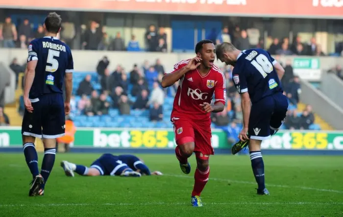 Framed Print : Nicky Maynard's Brace: Millwall vs. Bristol City Championship Clash (11-11-2011) Framed Print : Nicky Maynard's Brace: Millwall vs. Bristol City Championship Clash (11-11-2011)