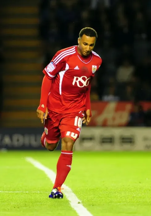 Framed Print : Nicky Maynard's Double: Leicester City vs. Bristol City in Championship (2011)