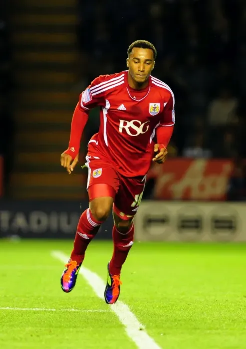 Framed Print : Nicky Maynard's Double Strike: Leicester City vs. Bristol City Championship Showdown (06-08-2011) Framed Print : Nicky Maynard's Double Strike: Leicester City vs. Bristol City Championship Showdown (06-08-2011)