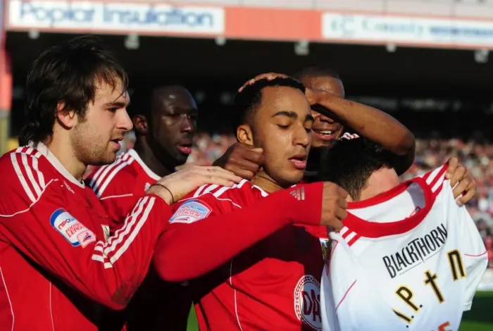 Framed Print : Nicky Maynard's Double: Thrilling Championship Match - Bristol City vs. Burnley (19-03-2011)