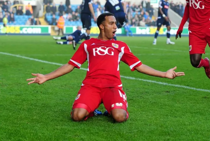 Framed Print : Nicky Maynard's Goal Celebration: Millwall vs. Bristol City Championship Match, Selhurst Park, 2011 Framed Print : Nicky Maynard's Goal Celebration: Millwall vs. Bristol City Championship Match, Selhurst Park, 2011