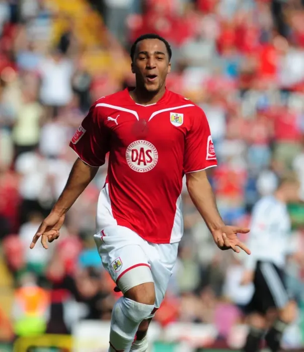 Framed Print : Nicky Maynard's Milestone Twenty-Goal Performance: Championship Showdown Between Bristol City and Derby County (24 / 04 / 2010)