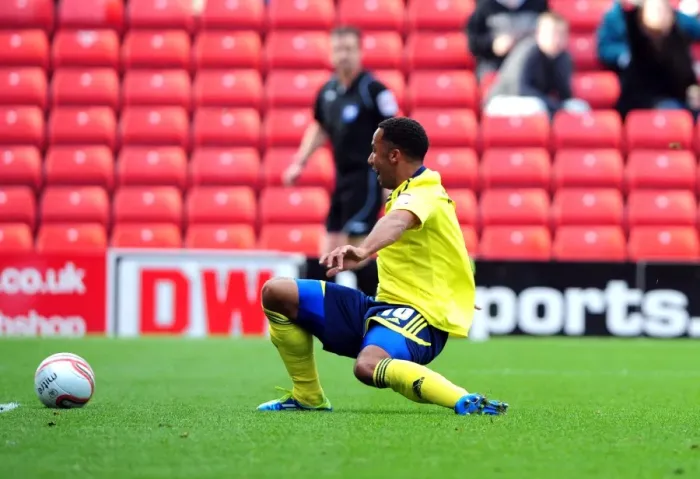 Framed Print : Nicky Maynard's Missed Goal: Barnsley vs. Bristol City, Championship 2011 Framed Print : Nicky Maynard's Missed Goal: Barnsley vs. Bristol City, Championship 2011