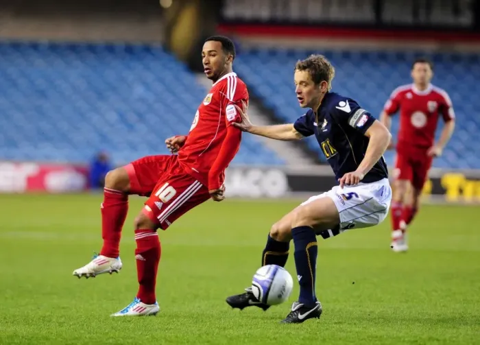 Framed Print : Nicky Maynard's Sensational Goal: Millwall vs. Bristol City, Championship 2011