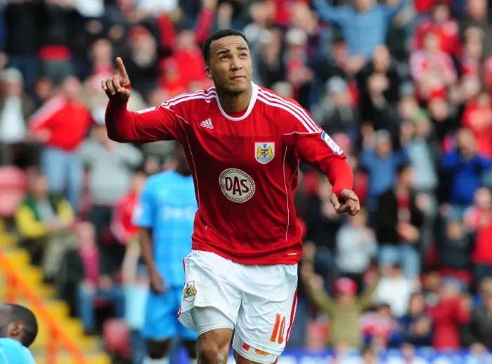 Framed Print : Nicky Maynard's Solo Goal: Bristol City Secures Championship Victory over Doncaster Rovers (April 2011)