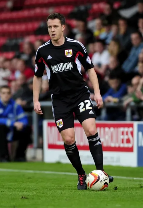 Framed Print : Nicky Shorey of Bristol City in Action at Crewe, 2013 Framed Print : Nicky Shorey of Bristol City in Action at Crewe, 2013
