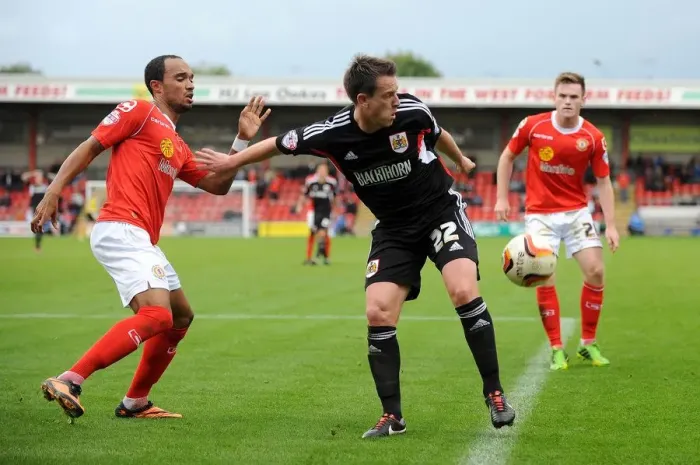 Framed Print : Nicky Shorey of Bristol City Holds the Ball at Crewe's Alexandra Stadium, Sky Bet League One Match, October 2013