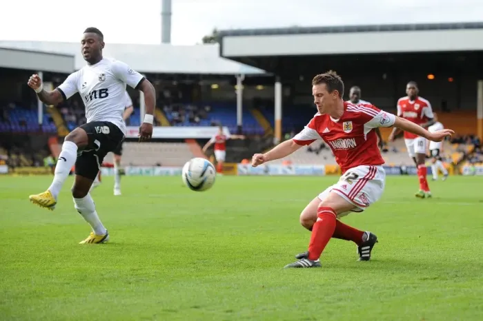 Framed Print : Nicky Shorey's Cross at Vale Park: Port Vale vs. Bristol City, Sky Bet League 1 Framed Print : Nicky Shorey's Cross at Vale Park: Port Vale vs. Bristol City, Sky Bet League 1