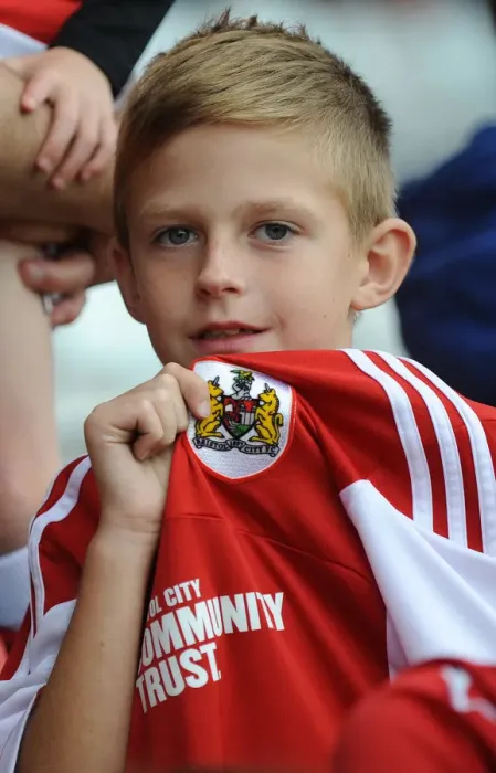 Framed Print : Passionate Bristol City Fans in Action: Sky Bet League One Showdown Against MK Dons at Ashton Gate