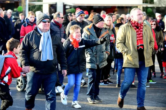 Framed Print : Passionate Bristol City Fans at Ashton Gate during Sky Bet Championship Match against Reading (2017)