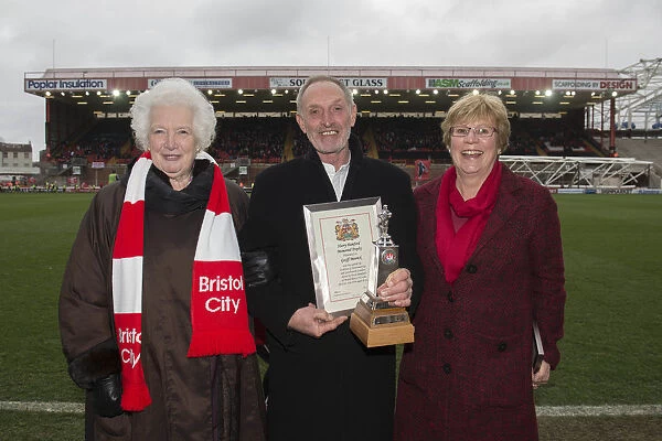 Patrick Bamford Receives Trophy after Bristol City's Victory over Barnsley (28 / 03 / 2015)