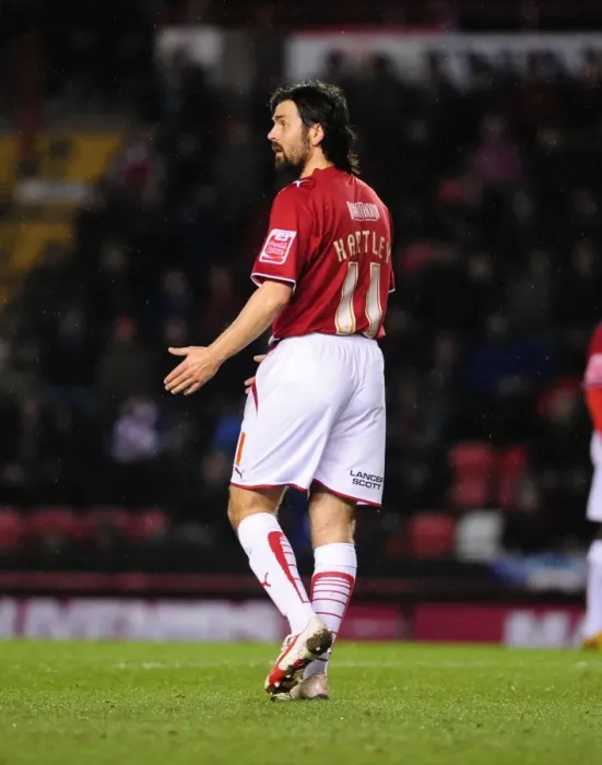 Framed Print : Paul Hartley in Action: Bristol City vs Barnsley, Championship Football Match, Ashton Gate Stadium (23 / 03 / 2010)