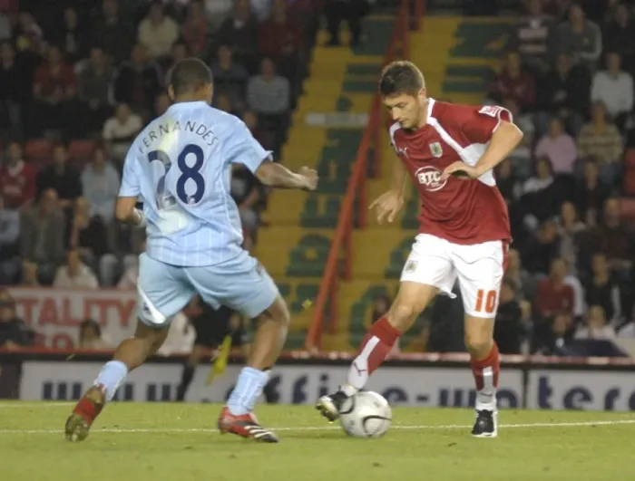 Framed Print : Phil Jevons: A Star in Two Cities - Bristol City vs Manchester City Framed Print : Phil Jevons: A Star in Two Cities - Bristol City vs Manchester City