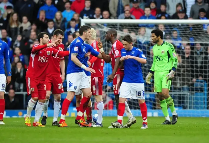 Framed Print : Portsmouth vs. Bristol City: Clash at Fratton Park, 17-03-2012