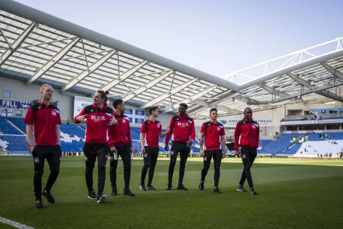 Framed Print : Pre-Match Moments at Amex Stadium: Brighton and Bristol City Players Framed Print : Pre-Match Moments at Amex Stadium: Brighton and Bristol City Players