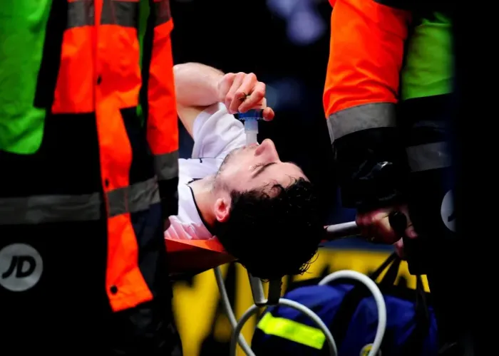 Framed Print : Preston's Conor McLaughlin Suffers Devastating Injury vs. Bristol City in Championship Match, 05 / 02 / 2011 Framed Print : Preston's Conor McLaughlin Suffers Devastating Injury vs. Bristol City in Championship Match, 05 / 02 / 2011