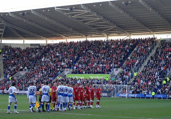 Reading vs. Bristol City: A Clash of Football Titans (08-09 Season)