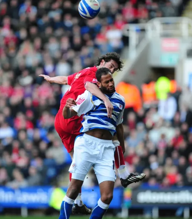 Framed Print : Reading vs. Bristol City: A Football Rivalry from the 08-09 Season Framed Print : Reading vs. Bristol City: A Football Rivalry from the 08-09 Season
