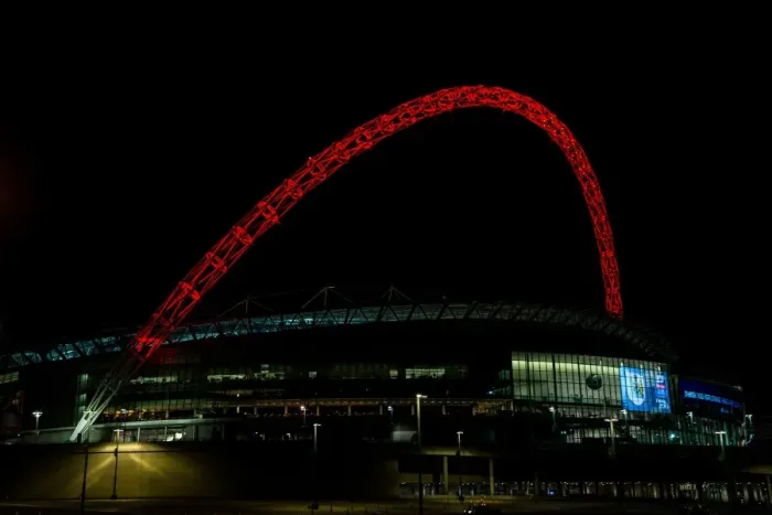 Framed Print : Red Glory at Wembley: Bristol City's 2-0 Victory over Walsall